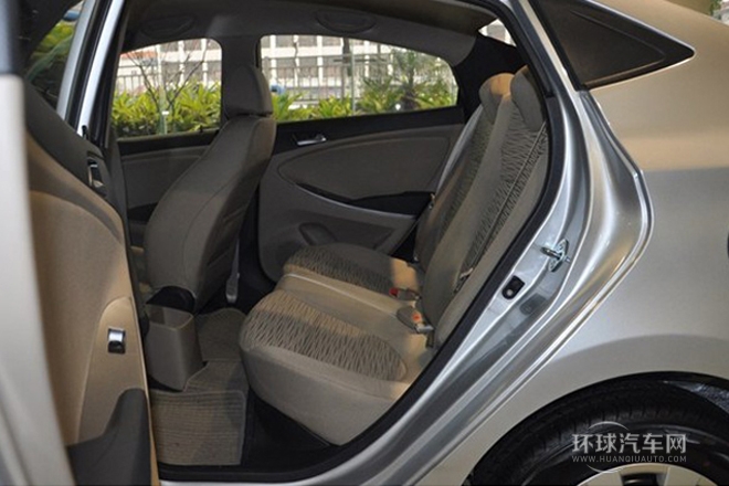 2014款 三廂 1.4L 自動頂級型TOP