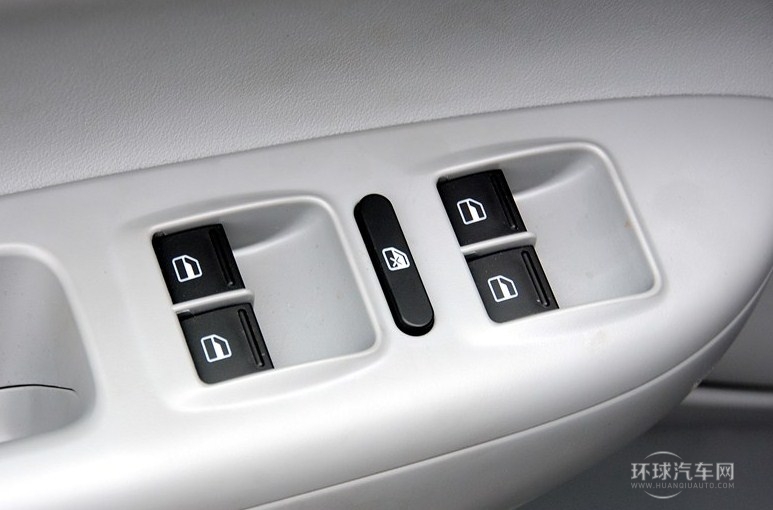 2014款 1.6L 手動(dòng)逸俊版