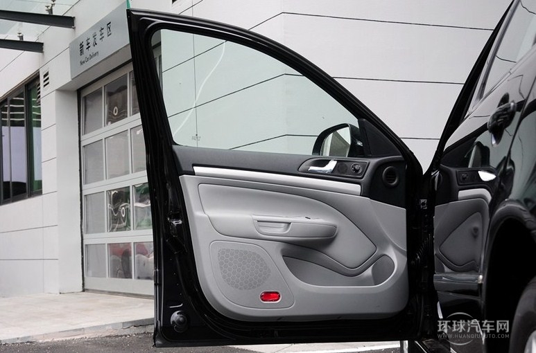 2014款 1.6L 手動逸俊版