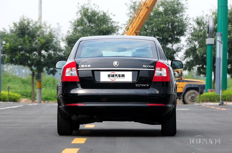 2014款 1.6L 手動逸俊版