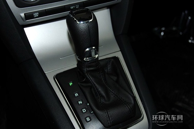 2014款 1.6L 自動逸俊版