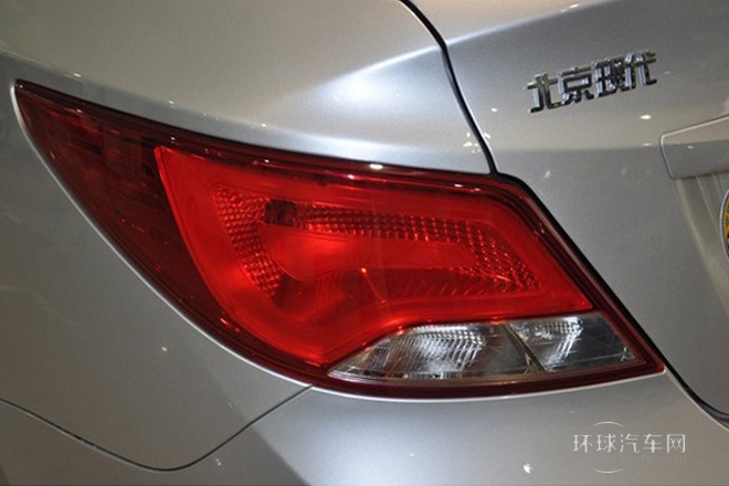 2014款 三廂 1.6L 自動(dòng)領(lǐng)先型GLX