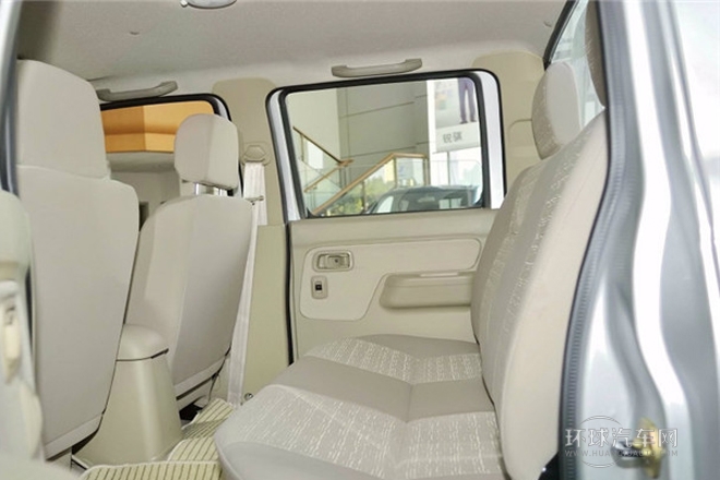 2013款 2.5T柴油兩驅豪華型ZD25TCI