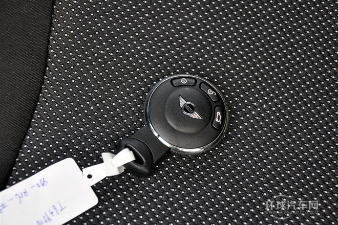 2013款 1.6L ONE 限量第三款