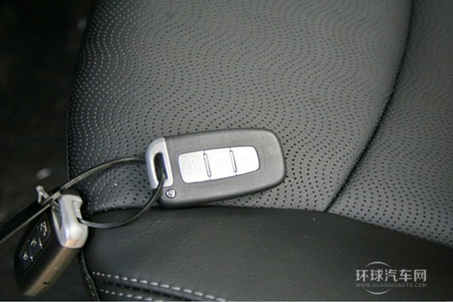 2013款 1.6L 自動(dòng)尊貴型