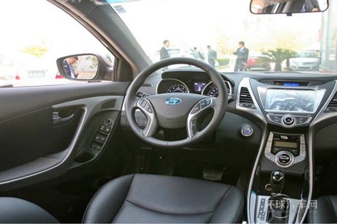 2013款 1.6L 自動尊貴型