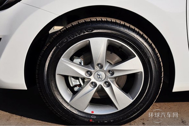 2012款 1.6L 手動(dòng)時(shí)尚型