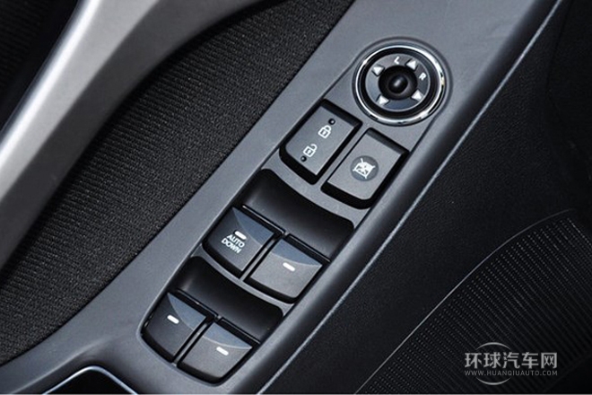 2012款 1.6L 手動時尚型