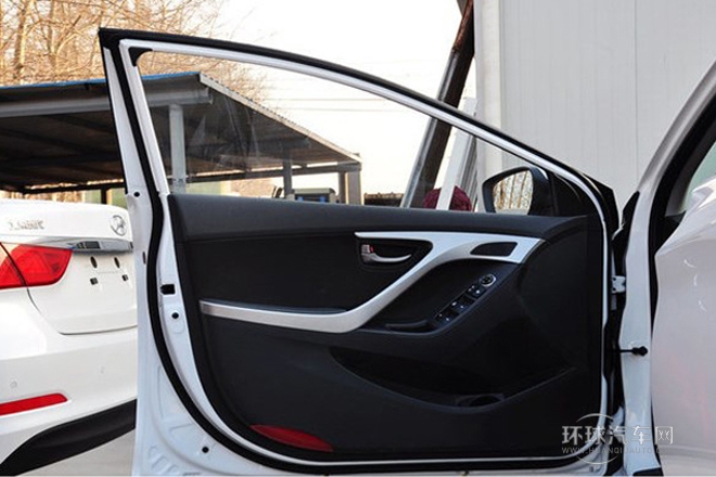 2012款 1.6L 手動時尚型