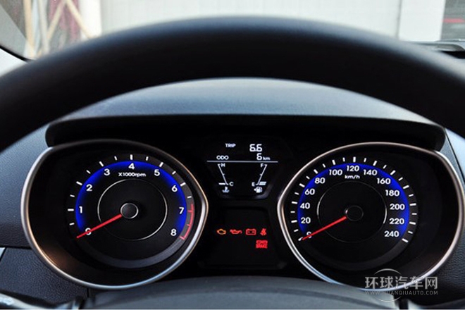 2012款 1.6L 手動時尚型