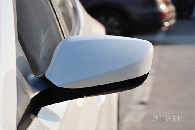 2012款 1.6L 手動(dòng)時(shí)尚型