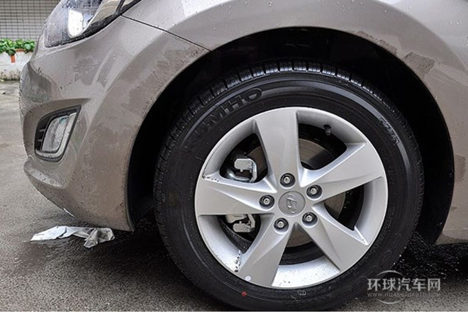 2012款 1.6L 自動時尚型