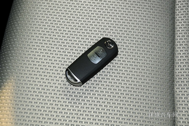 2013款 2.0L 自動兩驅舒適型