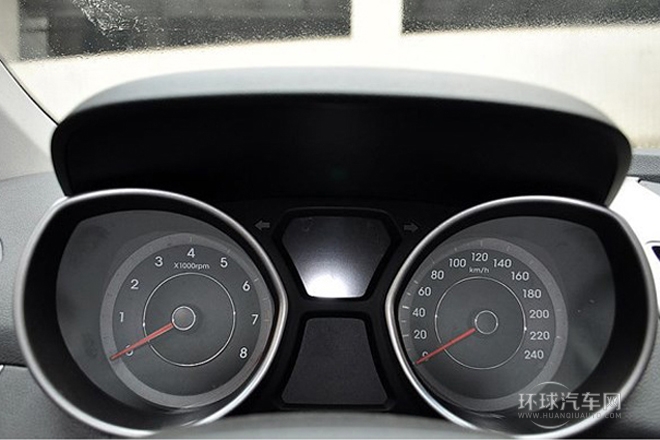 2012款 1.6L 自動時尚型