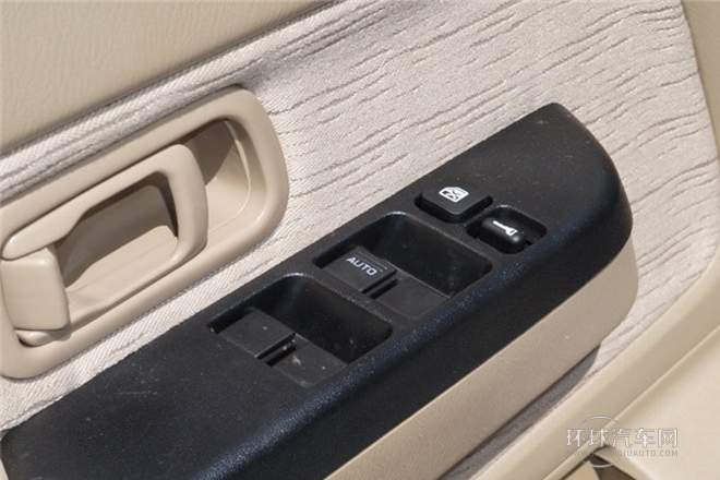 2013款 2.5T柴油四驅(qū)豪華型ZD25TCR