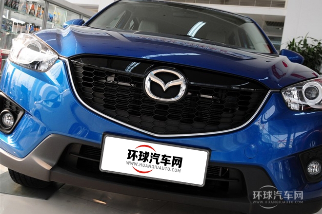 2013款 2.0L 自動兩驅舒適型