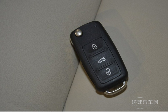 2014款 1.8TSI DSG逸俊版