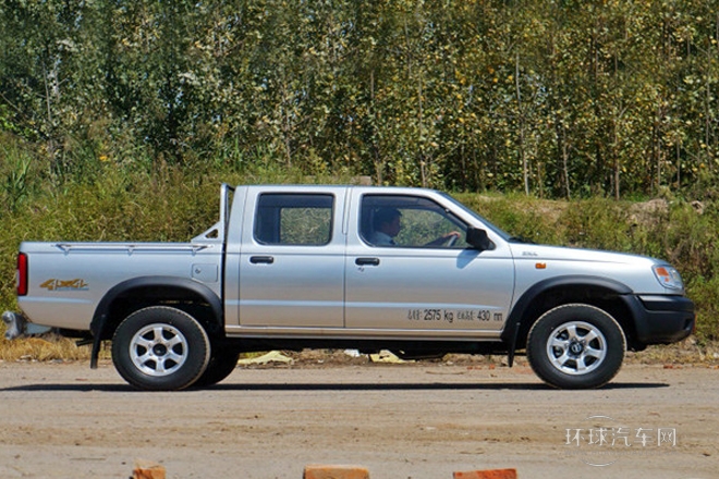 2013款 2.5T柴油四驅(qū)豪華型ZD25TCR