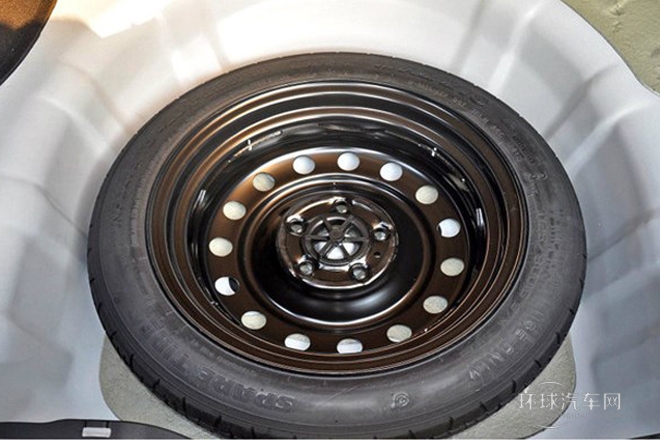 2012款 1.8L 手動尊貴型