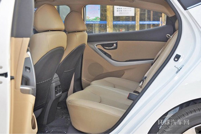 2012款 1.8L 手動尊貴型