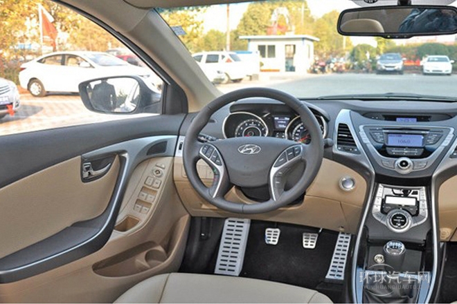 2012款 1.8L 手動尊貴型