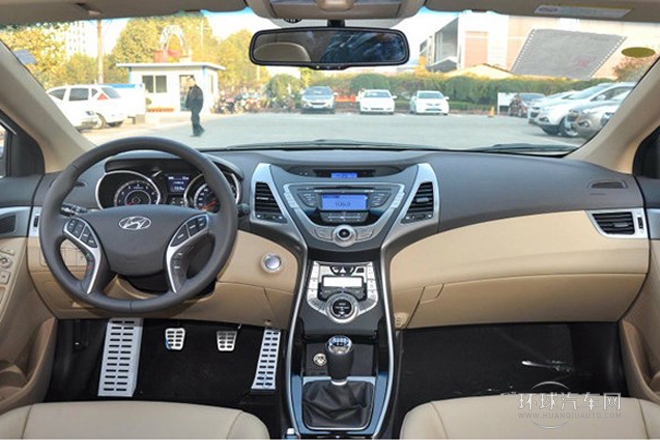 2012款 1.8L 手動尊貴型