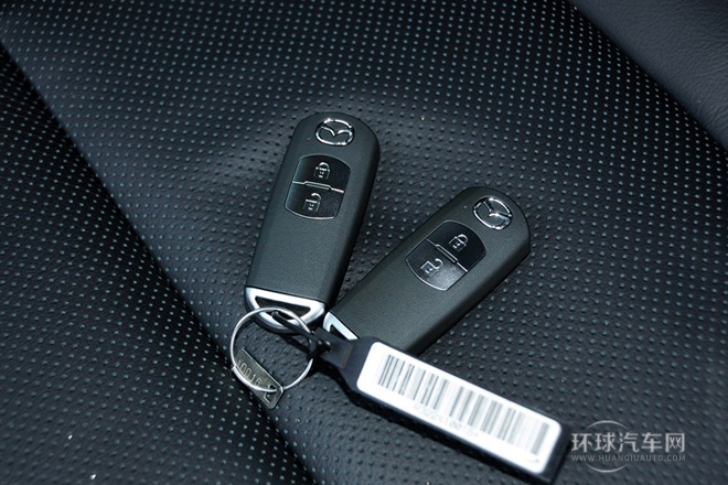 2013款 2.0L 自動四驅尊貴型