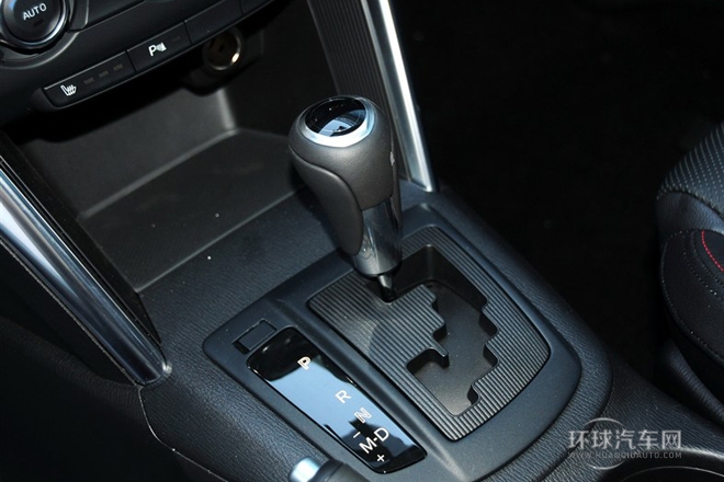 2013款 2.0L 自動(dòng)四驅(qū)尊貴型