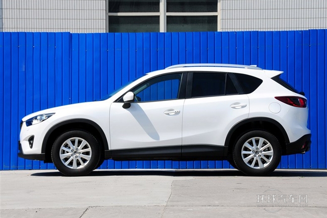 2013款 2.0L 自動四驅尊貴型