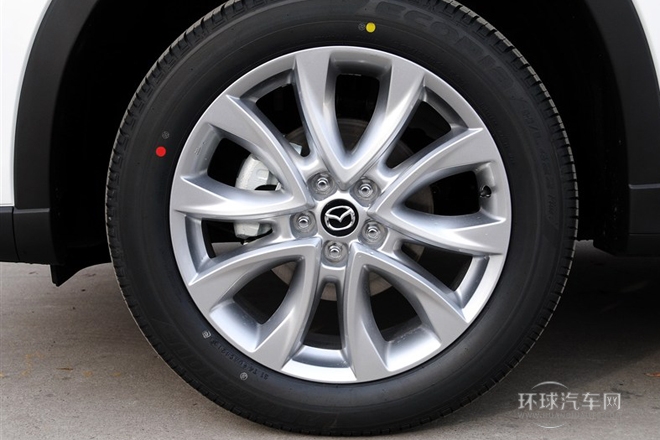 2013款 2.5L 自動四驅(qū)豪華型