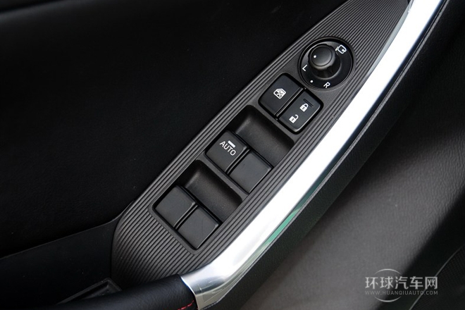 2013款 2.5L 自動(dòng)四驅(qū)豪華型