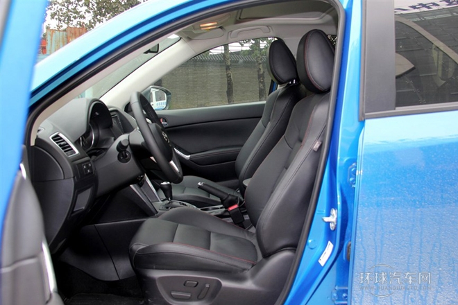 2013款 2.5L 自動(dòng)四驅(qū)旗艦型