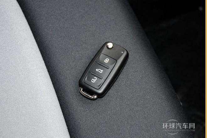 2013款 1.4L 手動樂選型