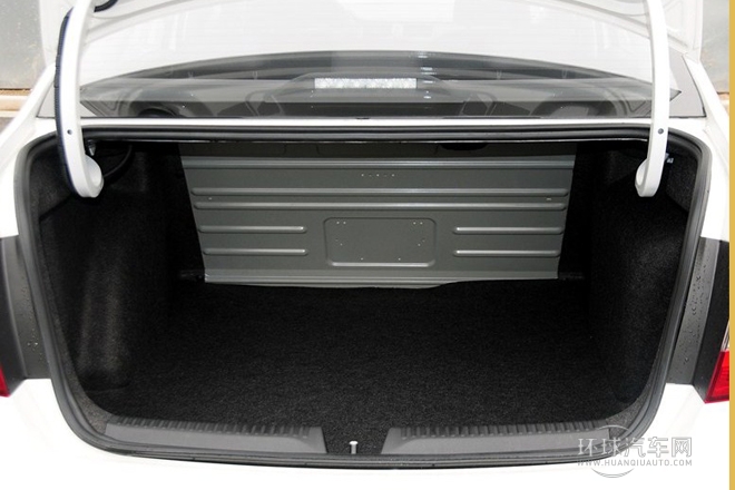 2013款 1.4L 手動(dòng)樂(lè)選型