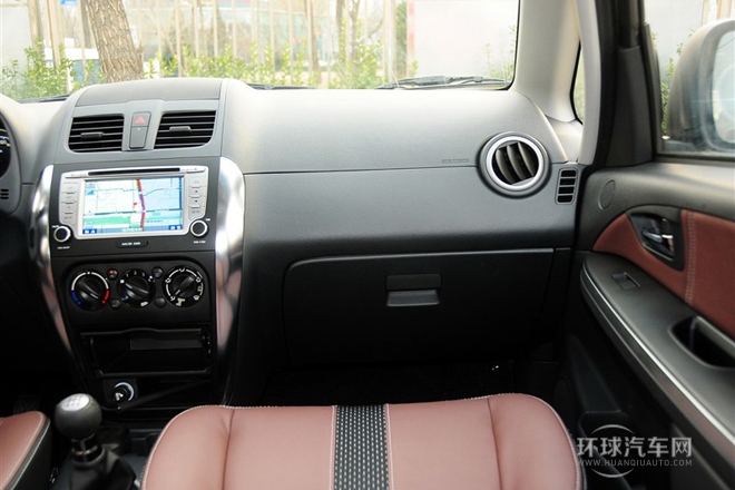 2012款 銳騎 1.6L 手動(dòng)運(yùn)動(dòng)型