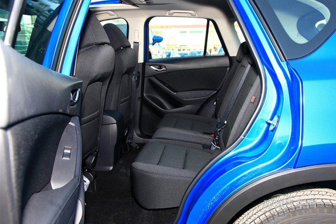 2014款 2.0L 自動兩驅都市型