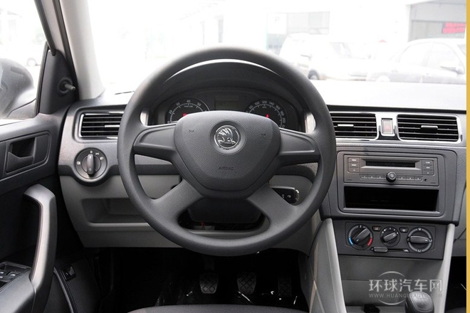 2013款 1.6L 手動(dòng)樂選型