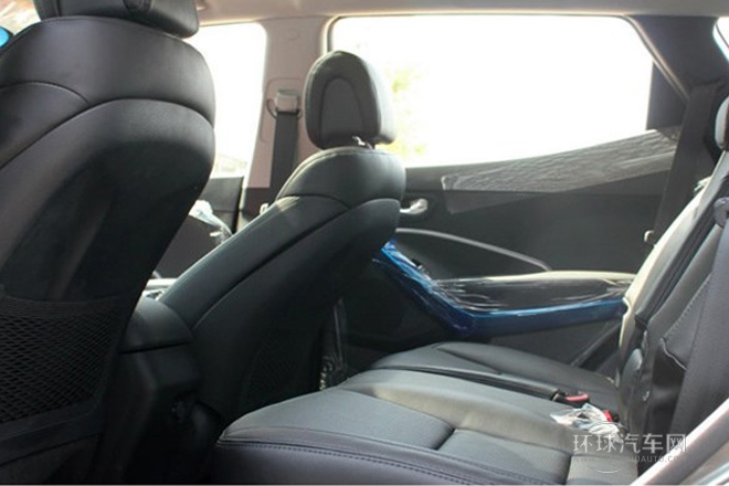 2013款 2.4L 自動兩驅(qū)舒適型