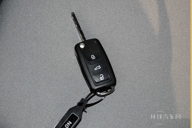 2013款 1.6L 自動樂選型