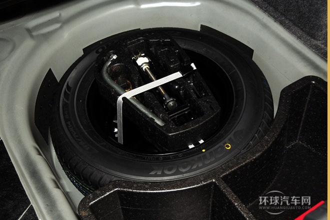 2013款 1.6L 手動智選型