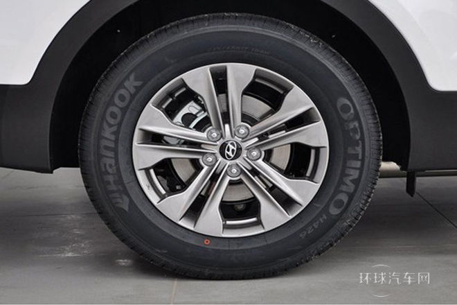 2013款 2.4L 自動(dòng)四驅(qū)舒適型