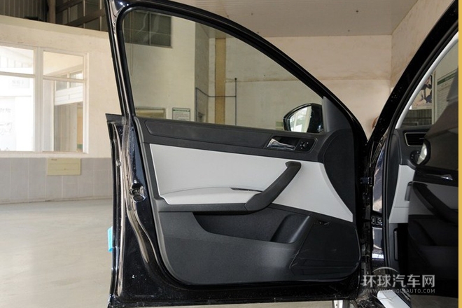 2013款 1.6L 手動智選型