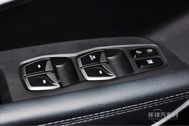 2013款 2.4L 自動四驅舒適型