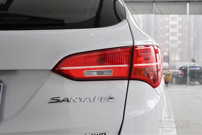 2013款 2.4L 自動四驅(qū)舒適型