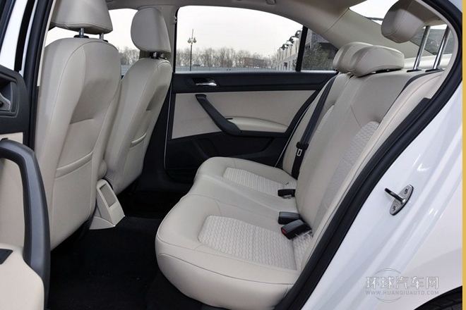 2013款 1.6L 自動(dòng)智選型