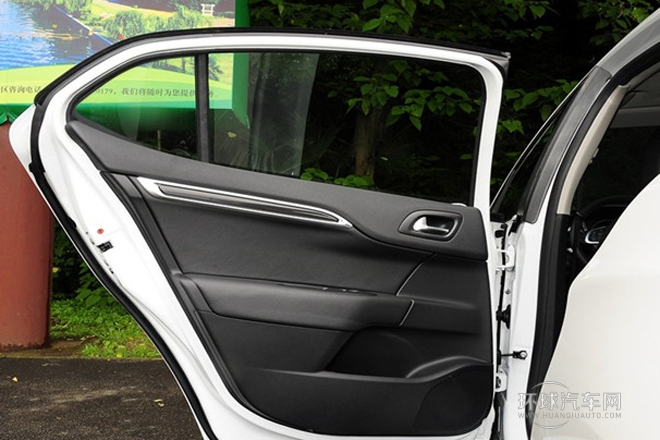 2013款 1.8L 自動勁馳版