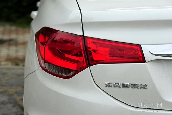 2013款 1.8L 自動勁馳版