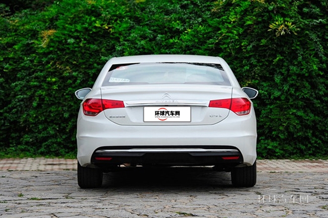 2013款 1.8L 自動勁馳版