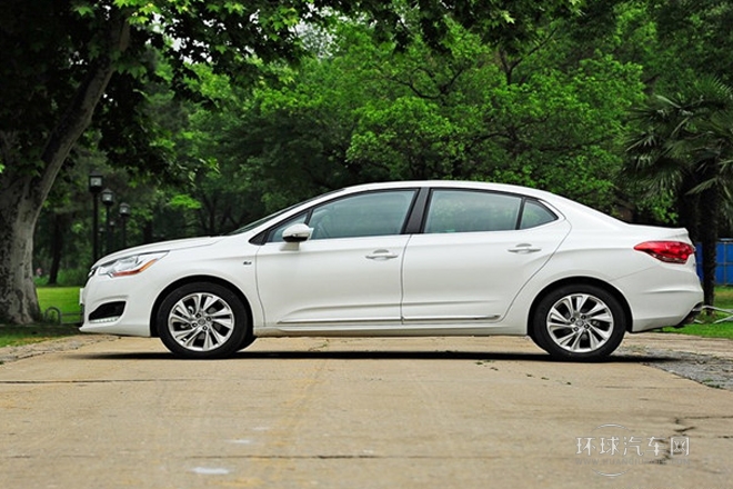 2013款 1.8L 自動勁馳版