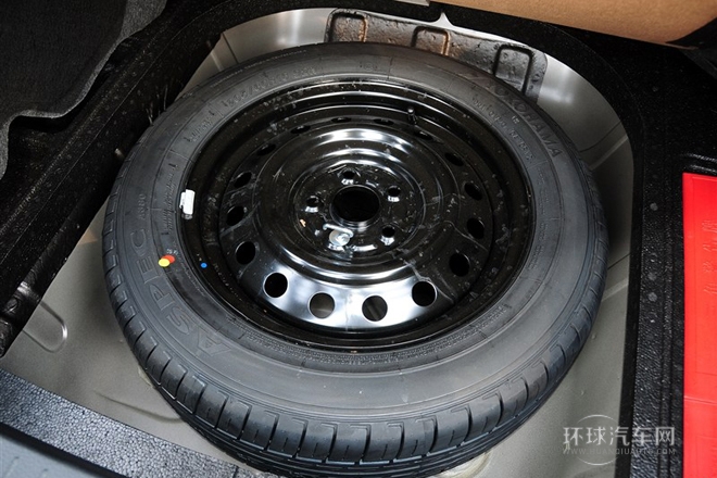 2012款 1.6L 自動(dòng)實(shí)用升級(jí)版